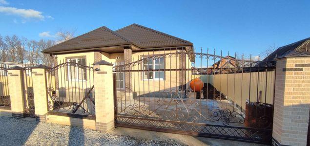 Продажа дома, 115м <sup>2</sup>, 400 сот., Краснодар, Яблоневая улица,  344