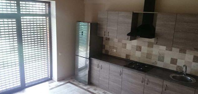 Продажа дома, 170м <sup>2</sup>, 550 сот., Краснодар, Бархатная улица,  34