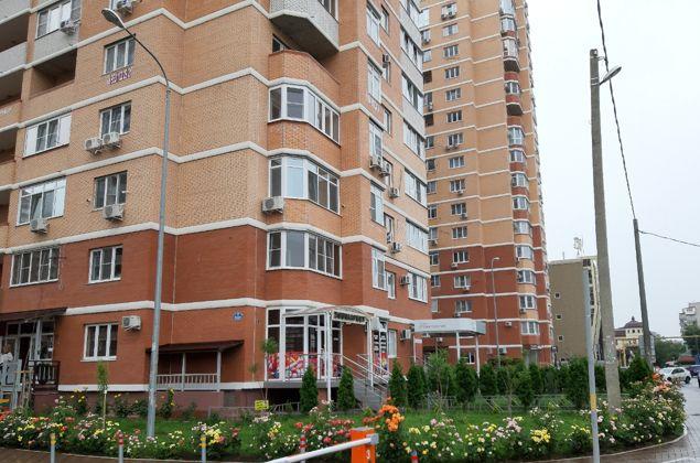 Продажа 2-комнатной квартиры, Краснодар, Морская улица,  43