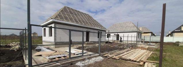 Продажа дома, 100м <sup>2</sup>, 300 сот., Краснодар, улица имени В.М. Комарова,  34