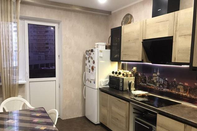 Продажа 2-комнатной квартиры, Краснодар, Командорская улица,  3к2