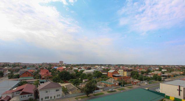 Продажа 2-комнатной квартиры, Краснодар, Российская улица,  337