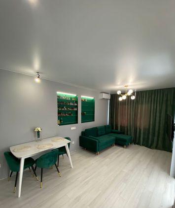 Продажа 2-комнатной квартиры, Краснодар, улица Цезаря Куникова,  24к2