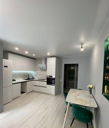 Продажа 2-комнатной квартиры, Краснодар, улица Цезаря Куникова,  24к2