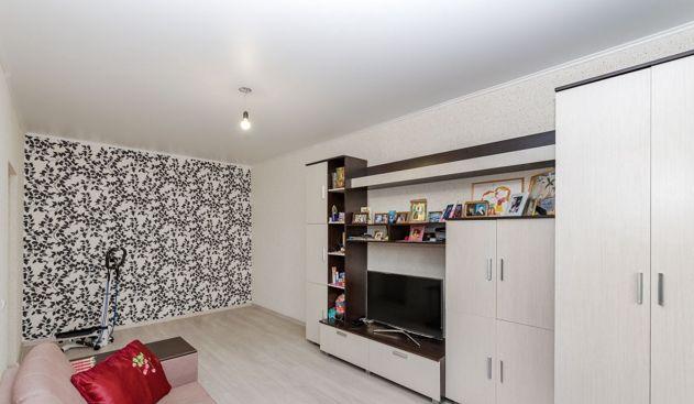 Продажа 2-комнатной квартиры, Краснодар, улица имени Сергея Есенина,  104