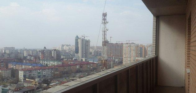 Продажа 2-комнатной квартиры, Краснодар, Морская улица,  43