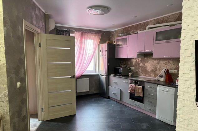 Продажа 2-комнатной квартиры, Краснодар, Командорская улица,  1/3