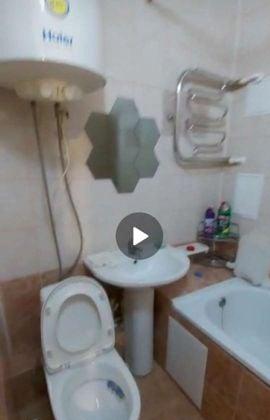 Продажа 2-комнатной квартиры, Краснодар, улица имени Сергея Есенина,  121