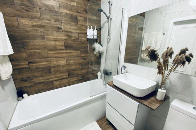 Продажа 2-комнатной квартиры, Краснодар, улица Адмирала Крузенштерна,  6