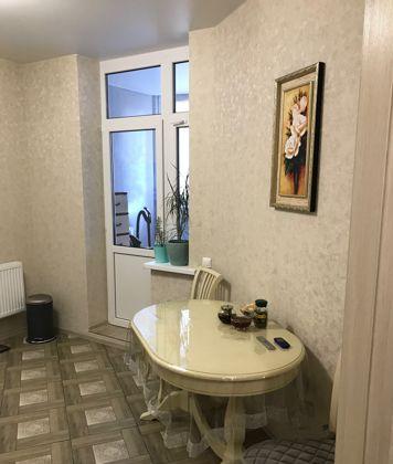 Продажа 1-комнатной квартиры, Краснодар, улица имени Героя Георгия Бочарникова,  1