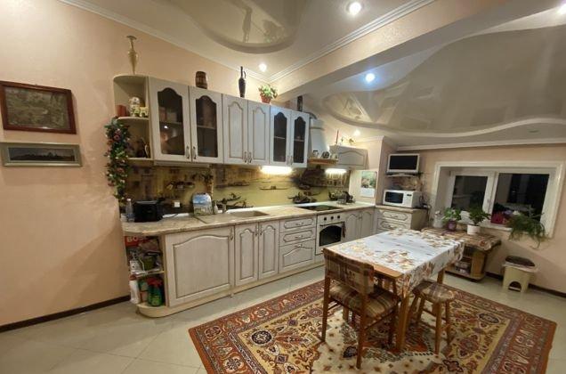 Продажа 2-комнатной квартиры, Краснодар, Черкасская улица,  109