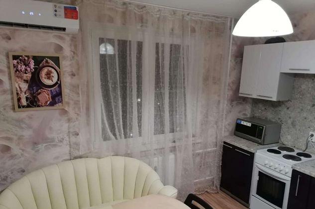 Продажа 2-комнатной квартиры, Краснодар, улица Генерала Трошева,  45