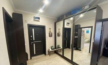 Продажа 2-комнатной квартиры, Краснодар, улица имени Героя Николая Шевелёва,  7