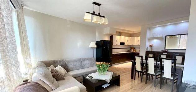 Продажа 3-комнатной квартиры, Краснодар, Командорская улица,  5/2