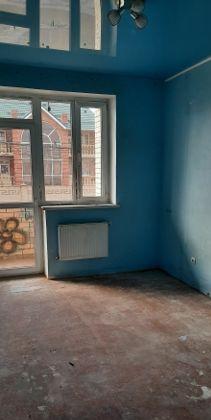 Продажа 2-комнатной квартиры, Краснодар, улица имени Сергея Есенина,  82