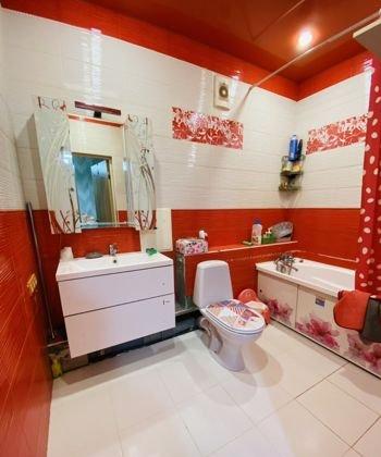 Продажа 2-комнатной квартиры, Краснодар, улица имени Сергея Есенина,  84Б