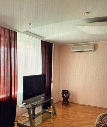 Продажа 2-комнатной квартиры, Краснодар, Парковая улица,  7/1