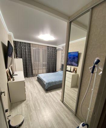 Продажа 2-комнатной квартиры, Краснодар, улица Героев-Разведчиков,  8к1