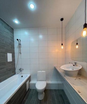 Продажа 2-комнатной квартиры, Краснодар, улица Цезаря Куникова,  24к1