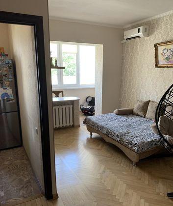 Продажа 2-комнатной квартиры, Краснодар, улица Ленина,  89/1
