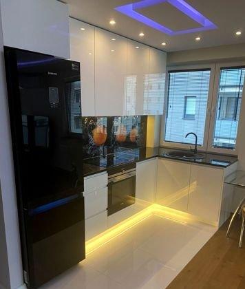 Продажа 1-комнатной квартиры, Краснодар, улица имени Сергея Есенина,  106