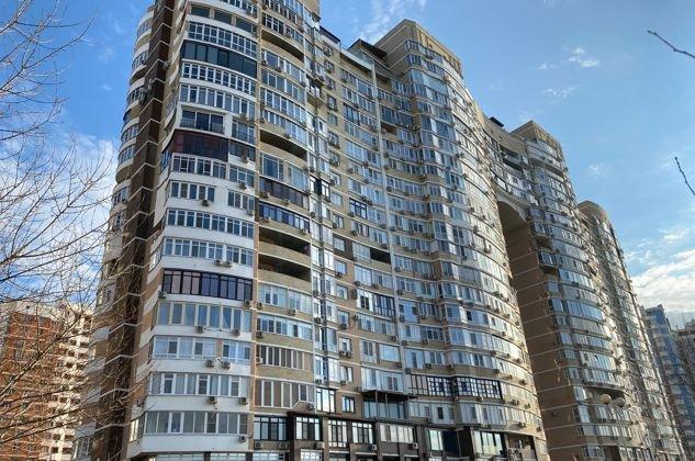 Продажа 2-комнатной квартиры, Краснодар, бульвар Клары Лучко,  16