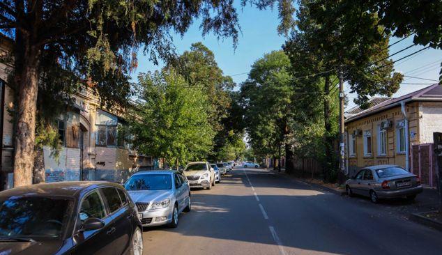 Продажа 2-комнатной квартиры, Краснодар, улица Горького,  57