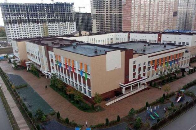 Продажа 1-комнатной квартиры, Краснодар, улица имени Героя Николая Шевелёва,  7