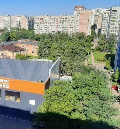 Продажа 2-комнатной квартиры, Краснодар, улица 70-летия Октября,  6