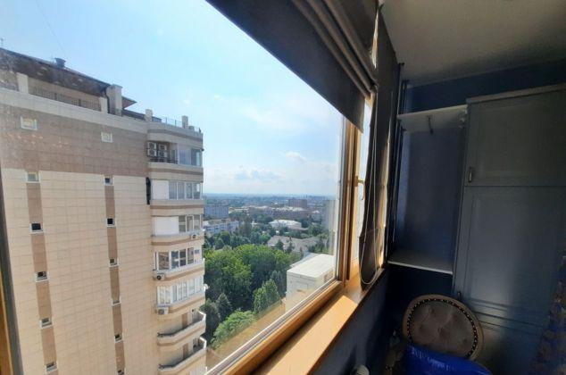 Продажа 1-комнатной квартиры, Краснодар, Постовая улица,  23