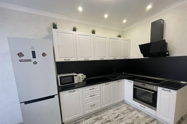 Продажа 1-комнатной квартиры, Краснодар, Красная улица,  176/4