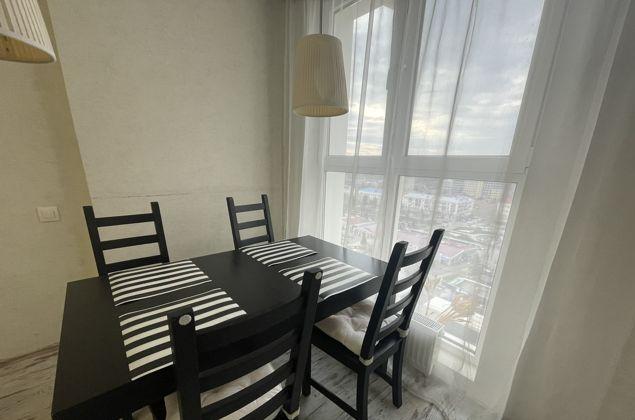 Продажа 1-комнатной квартиры, Краснодар, Красная улица,  176/4