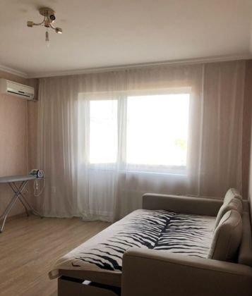 Продажа 1-комнатной квартиры, Краснодар, Курская улица,  38