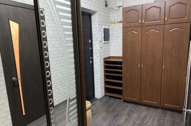 Продажа 1-комнатной квартиры, Краснодар, улица имени Сергея Есенина,  110к2