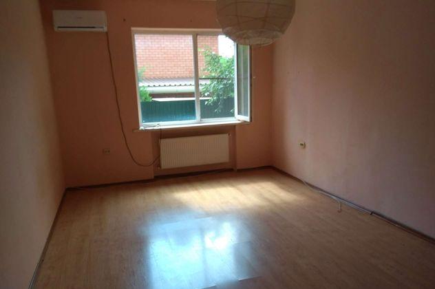 Продажа 2-комнатной квартиры, Краснодар, улица Григория Пономаренко,  10