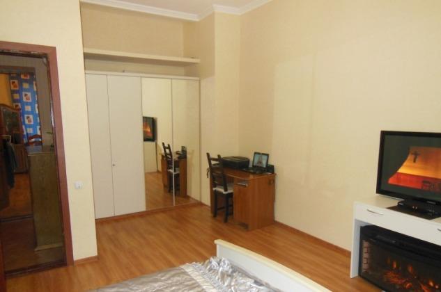 Продажа 3-комнатной квартиры, Краснодар, Северная улица,  305