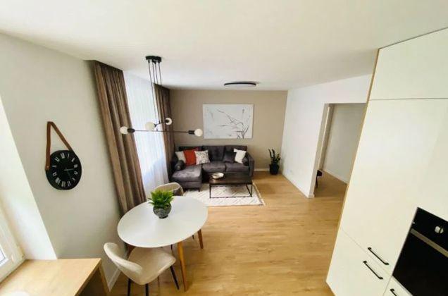 Продажа 2-комнатной квартиры, Краснодар, улица Петра Метальникова,  28