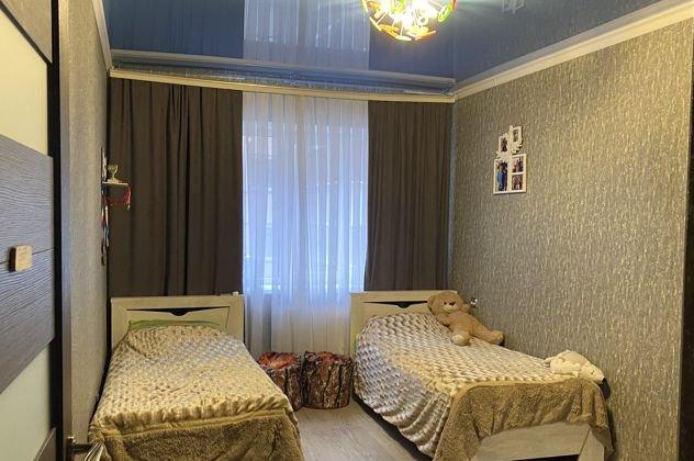 Продажа 2-комнатной квартиры, Краснодар, улица Рахманинова,  36