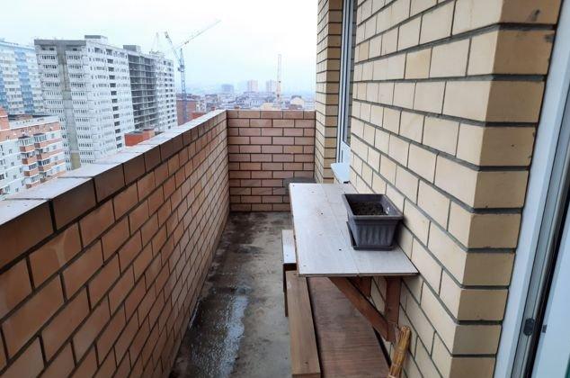 Продажа 3-комнатной квартиры, Краснодар, улица Петра Метальникова,  5к3