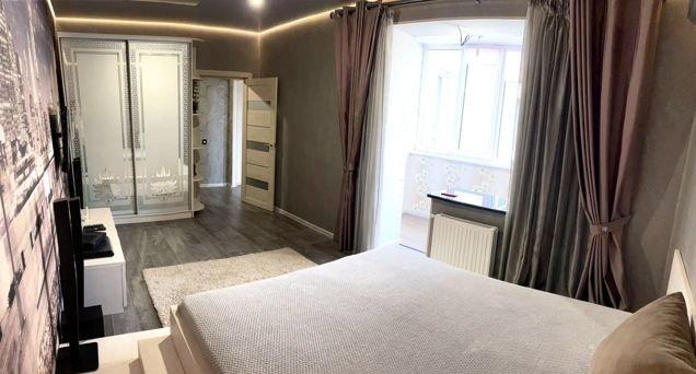 Продажа 1-комнатной квартиры, Краснодар, улица им. Героя Яцкова И.В.,  10