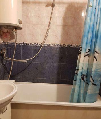 Продажа 1-комнатной квартиры, Краснодар, улица имени Сергея Есенина,  100