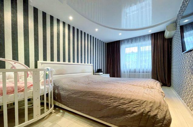 Продажа 3-комнатной квартиры, Краснодар, улица Тургенева,  130