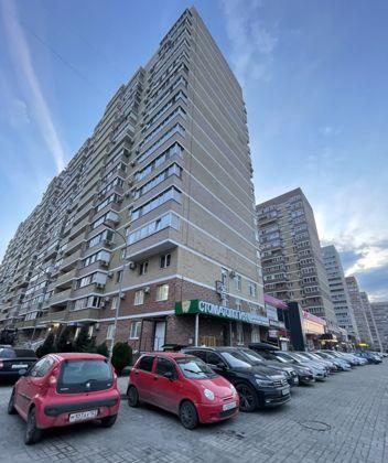 Продажа 2-комнатной квартиры, Краснодар, улица Петра Метальникова,  5к3