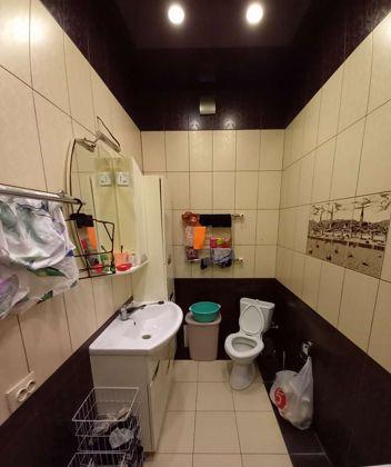 Продажа 2-комнатной квартиры, Краснодар, улица имени Сергея Есенина,  102