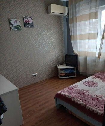 Продажа 2-комнатной квартиры, Краснодар, улица имени Сергея Есенина,  102