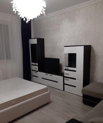 Продажа 1-комнатной квартиры, Краснодар, улица Ивана Рослого,  8