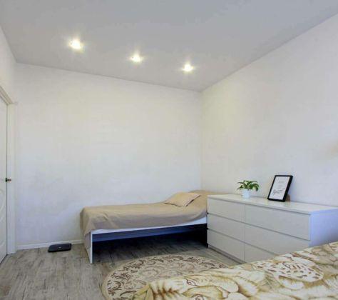 Продажа 2-комнатной квартиры, Краснодар, Командорская улица,  3к2