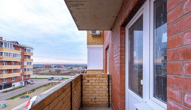 Продажа 2-комнатной квартиры, Краснодар, улица имени В.М. Комарова,  106Бк3