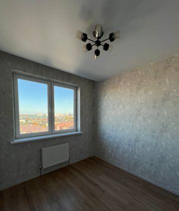 Продажа 2-комнатной квартиры, Краснодар, улица Петра Метальникова,  1