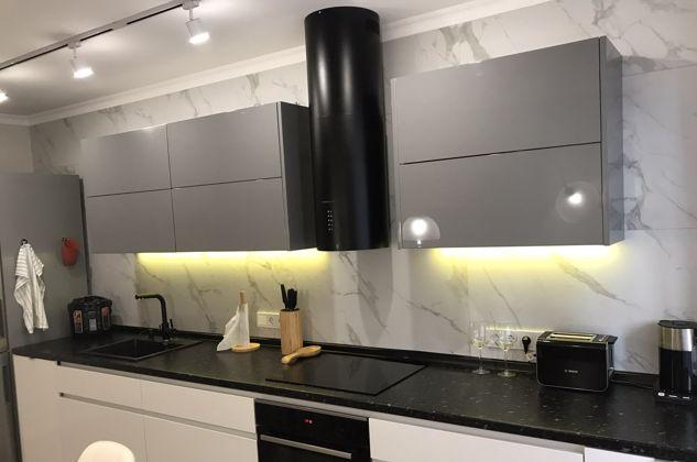 Продажа 2-комнатной квартиры, Краснодар, улица Петра Метальникова,  5к2